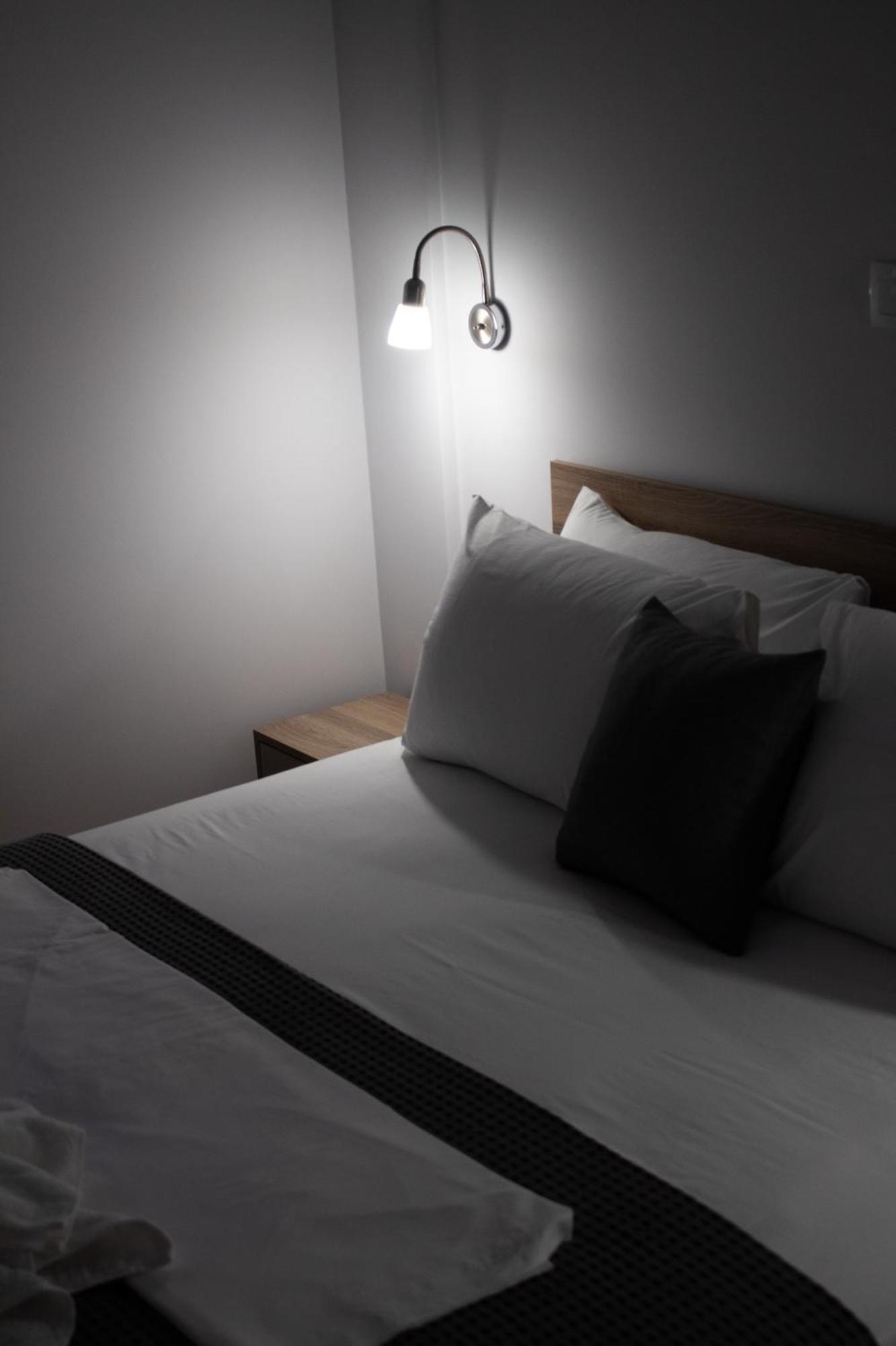 Giakost Apartments V Near Airport 阿特米达 外观 照片