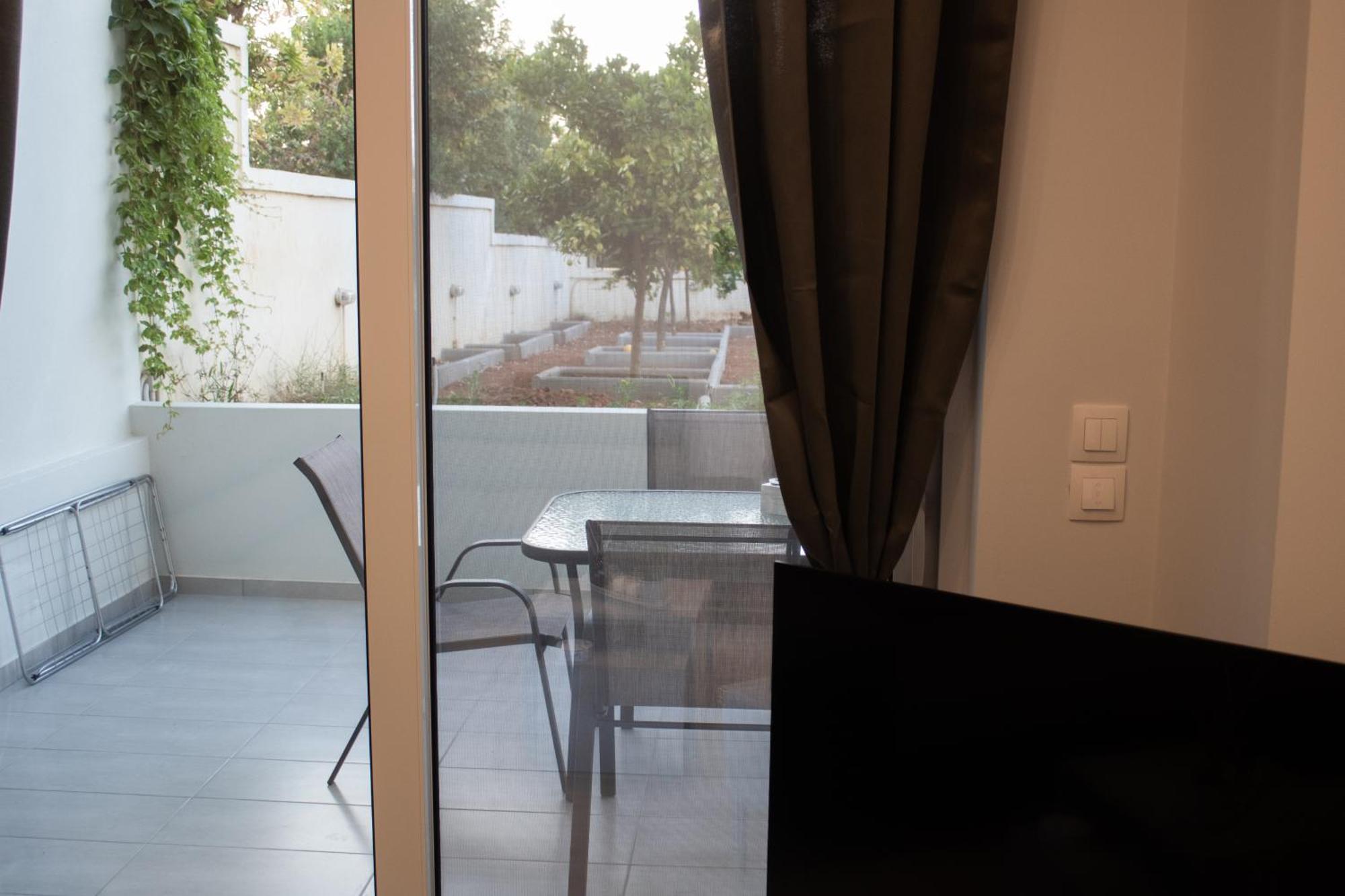 Giakost Apartments V Near Airport 阿特米达 外观 照片